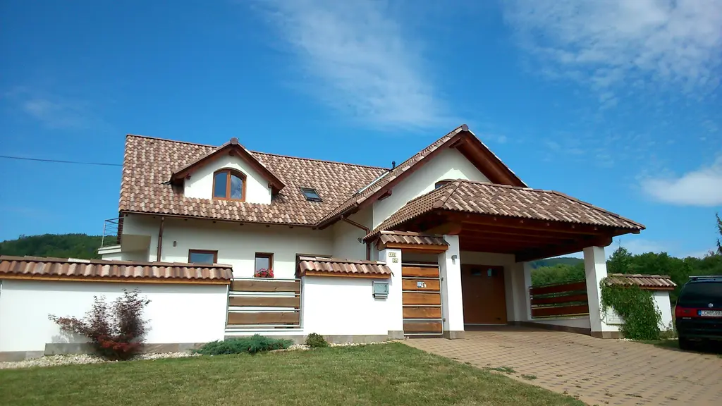 Kuća s Kupa Jadran crijepom