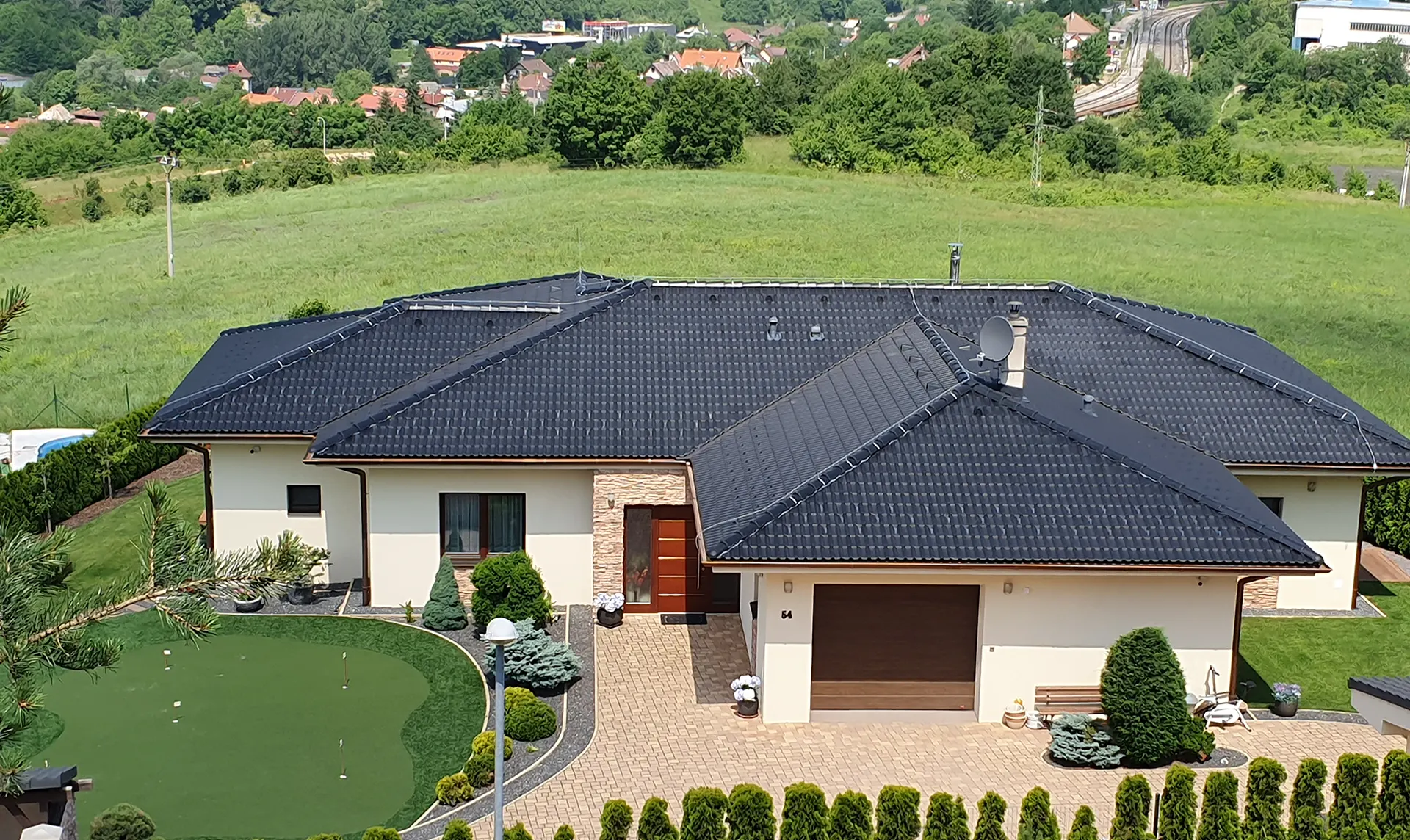 Bramac Klasik Platinum crijep na krovu kuće