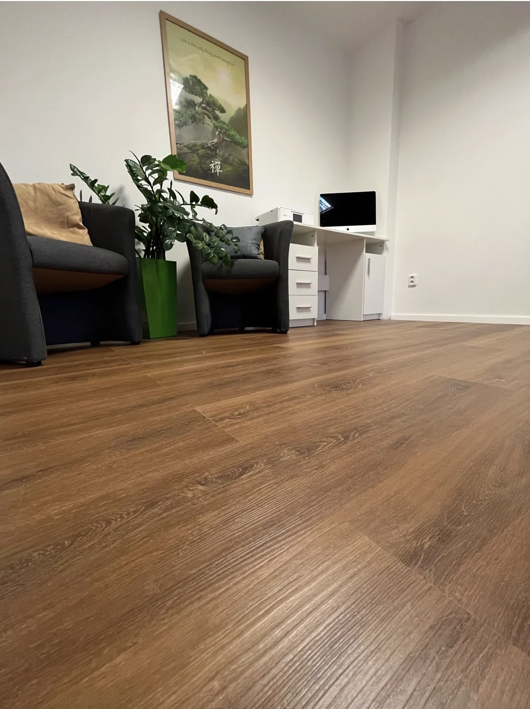 ROFLOR SPC KINGSTONE ambijent - premium vodootporni SPC pod